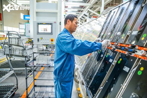 软件定义制造 走进上汽大众安亭MEB工厂，看智能汽车的软件灵魂如何铸就